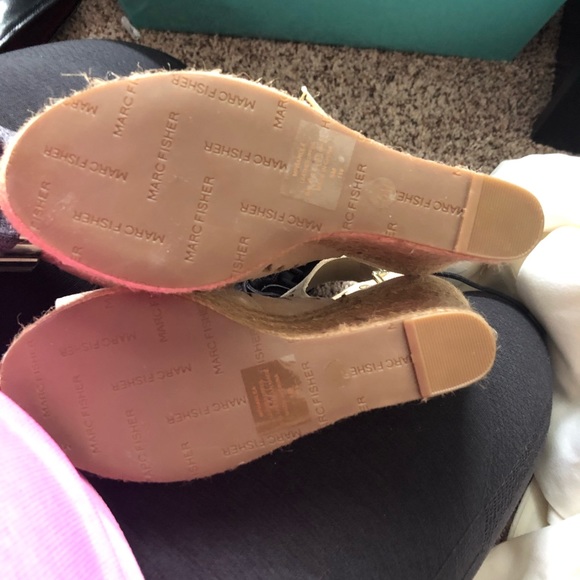 Marc Fischer Wedges - Picture 6 of 7